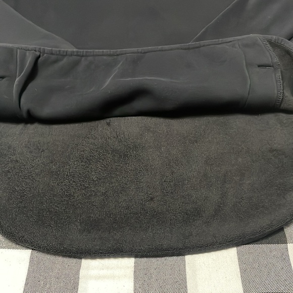 Eddie Bauer Turtleneck Mock Sweatshirt Fleece Lined Pouch Pocket Tulip Hem Black - Picture 8 of 14